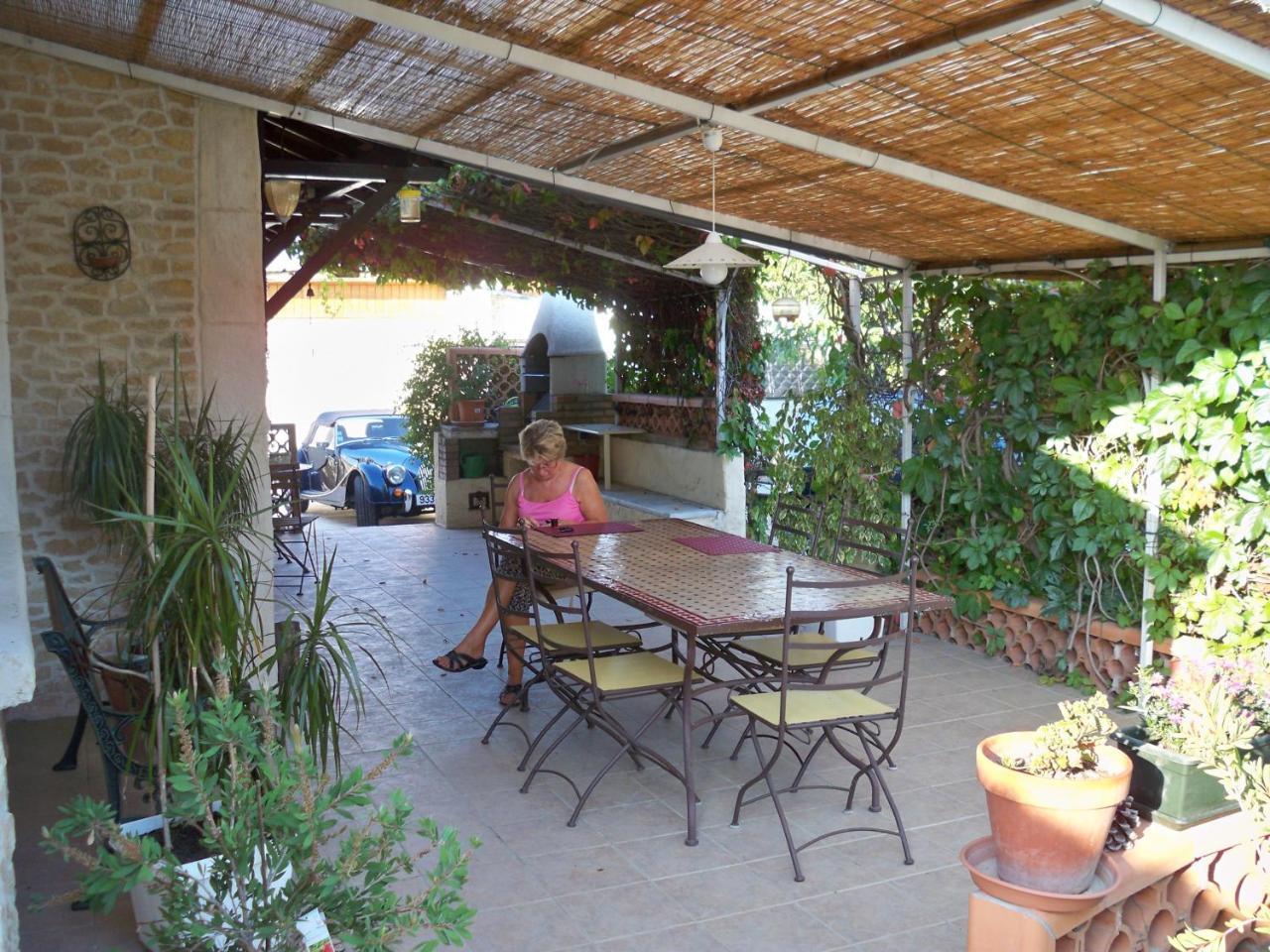 Les Vergers Saint Baldou Bed & Breakfast Cavaillon Exterior photo